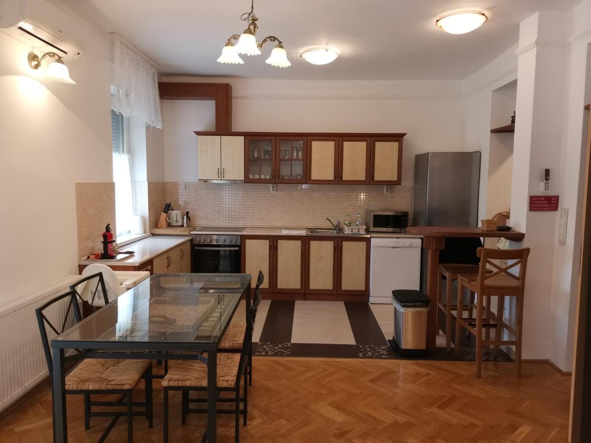 Sugar Apartman Debrecen Exterior foto